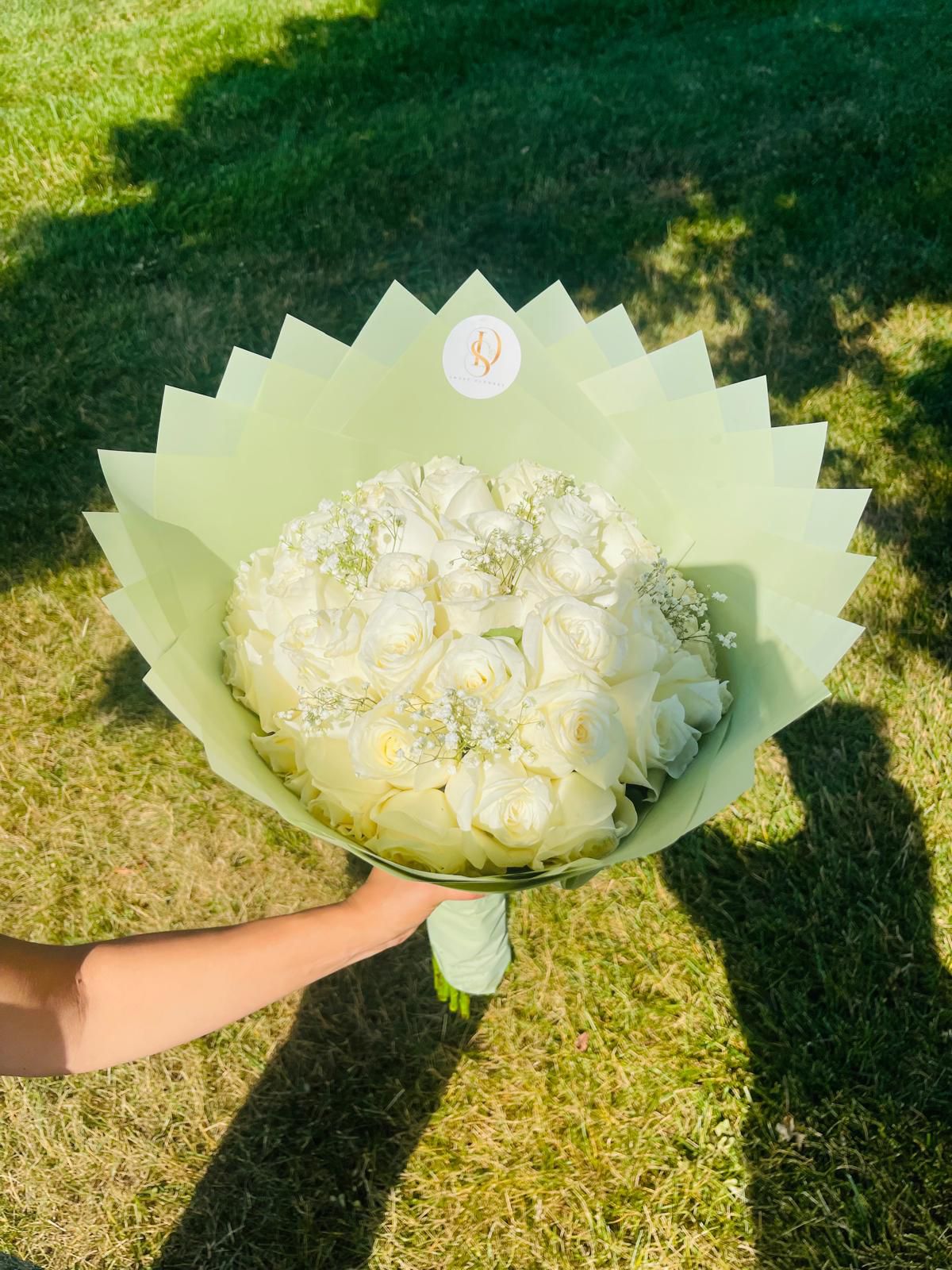 25 White roseš¤